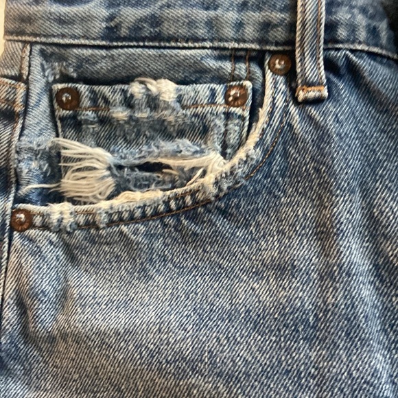 AGOLDE Parker Distressed Vintage Cut Off Jeans Sz 26 100% Organic Cotton - Picture 7 of 7